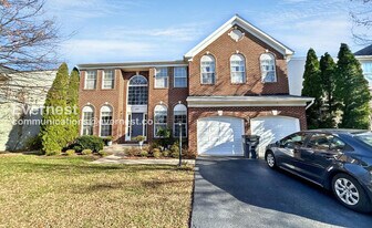 8197 Tenbrook Dr in Gainesville, VA - Building Photo