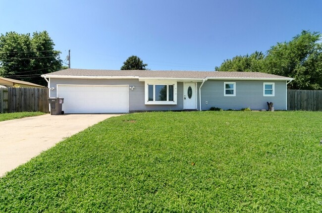 property at 613 Plaza Dr