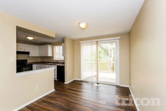 3205 Winchelsea Dr in Charlotte, NC - Foto de edificio - Building Photo