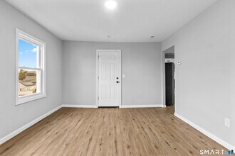 173 Shaw St in New London, CT - Building Photo - Building Photo