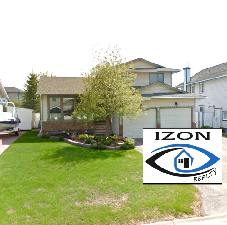10703-10114 114 Ave in Fort St John, BC - Building Photo