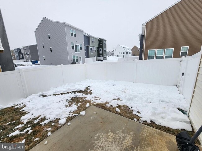 property at 477 Hillsdale Pl