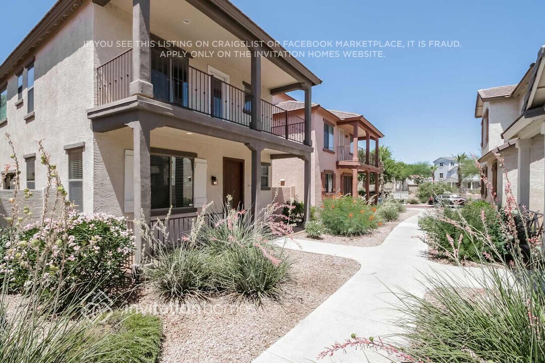 615 S Buena Vista Ave, Unit 13-1313 in Gilbert, AZ - Building Photo