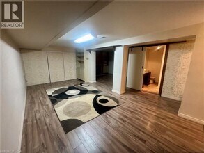 2575 Binbrook Rd in Hamilton, ON - Building Photo - Building Photo