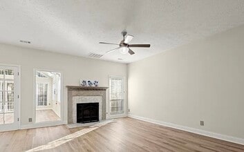 4235 Marjorie Rd SW in Snellville, GA - Building Photo - Building Photo