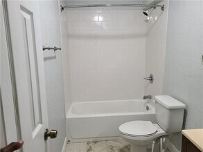 107 E Gladys St in Tampa, FL - Building Photo - Building Photo