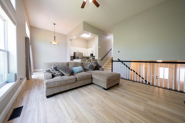 5008 Bluff Heights Trail SE in Prior Lake, MN - Building Photo - Building Photo