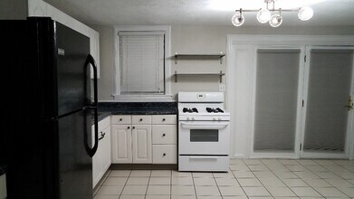 600 Glenforest Rd in Sandy Springs, GA - Building Photo - Building Photo