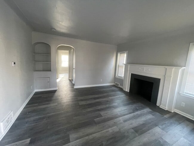 13681 Castleton St in Detroit, MI - Building Photo - Building Photo