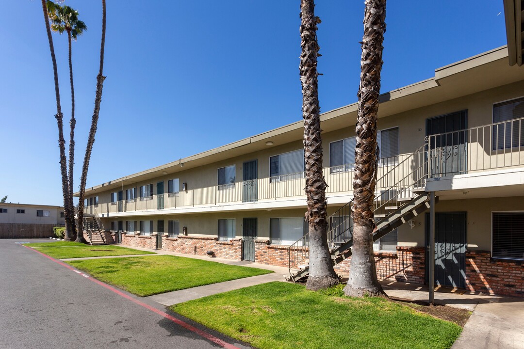 Park Ave Apartments in La Mesa, CA - Building Photo