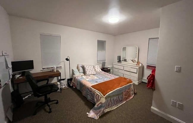 159 Auburn St, Unit 1, Unit 1