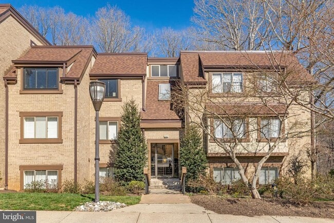 1625 Parkcrest Cir in Reston, VA - Building Photo - Building Photo