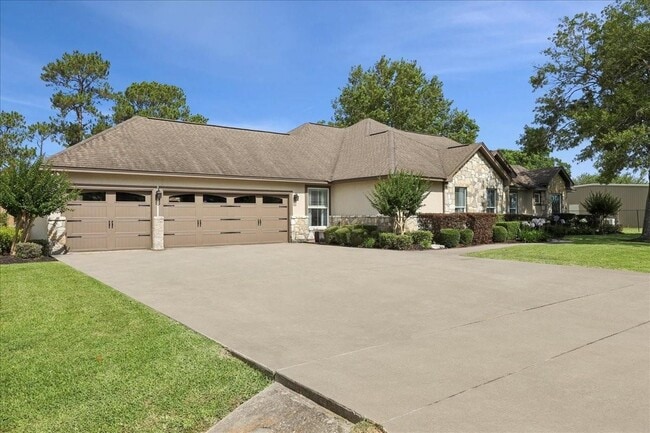 11354 Nona Dr in Beaumont, TX - Building Photo - Building Photo