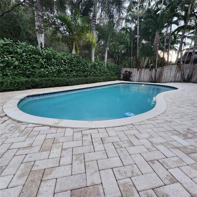 4533 NW 109th Ct in Doral, FL - Building Photo - Building Photo