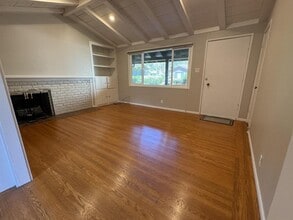 703-703 Curtis Way in Menlo Park, CA - Building Photo - Building Photo