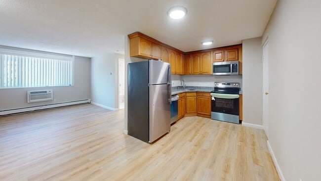 property at 12 Woodland St