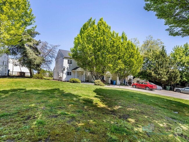 1483-1493 Salishan St SE in Salem, OR - Building Photo - Building Photo
