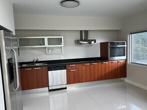 1650 Brickell Ave, Unit #206 in Miami, FL - Foto de edificio - Building Photo