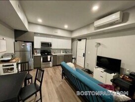 100 Hemenway St, Unit 509 in Boston, MA - Building Photo