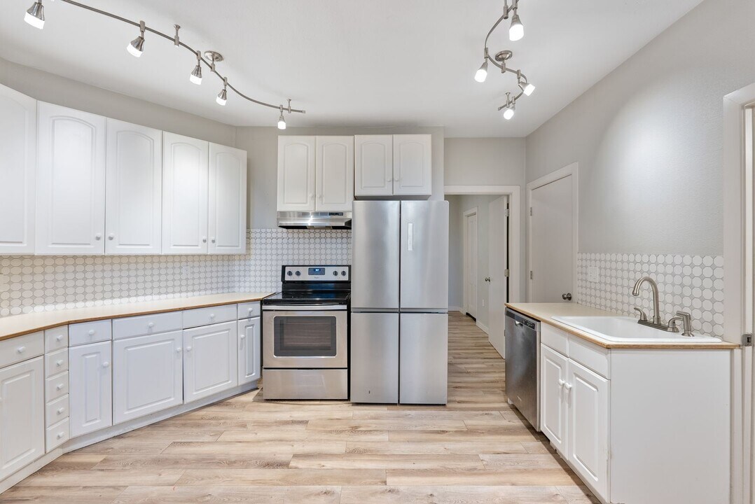 2069 SW Park Ave in Portland, OR - Building Photo