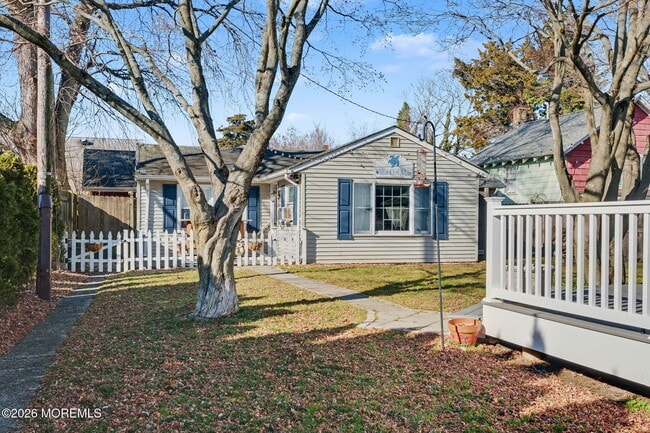 1121 Bay Ave in Point Pleasant, NJ - Building Photo - Building Photo