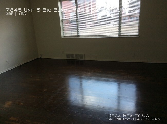 5 S Big Bend Blvd-Unit -7845 Big Bend Unit 5 in St. Louis, MO - Foto de edificio - Building Photo