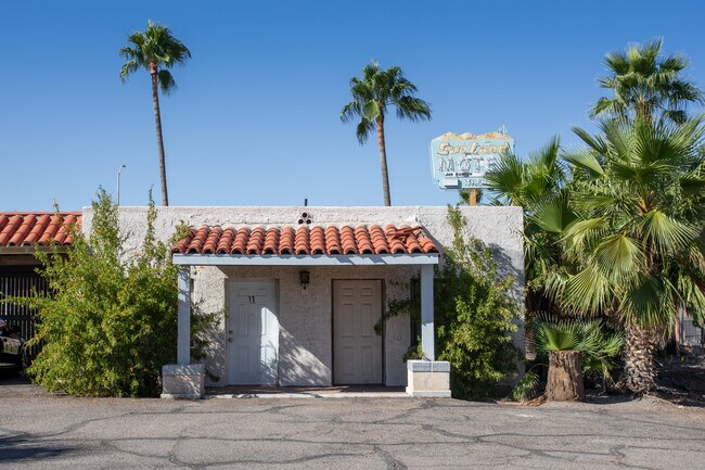 435-437 W Miracle Mile in Tucson, AZ - Foto de edificio - Building Photo