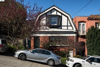 3033 Divisadero St in San Francisco, CA - Building Photo - Building Photo