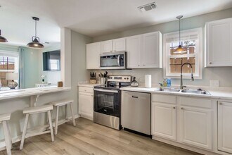 5499 Medina Rd in Pensacola, FL - Building Photo - Building Photo