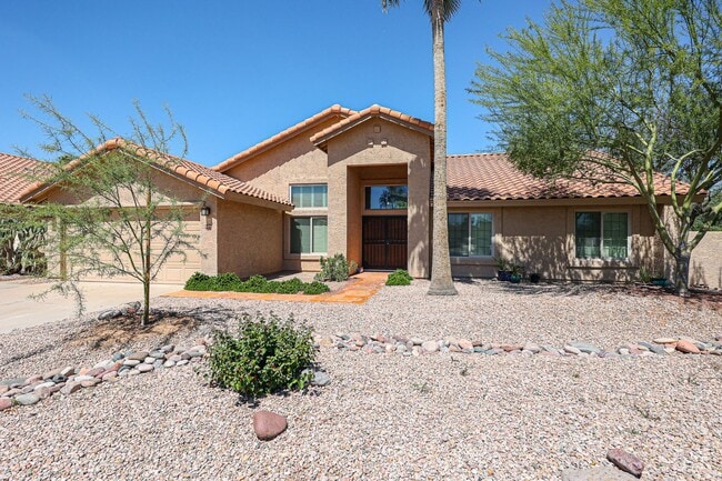 property at 124 W Myrna Ln