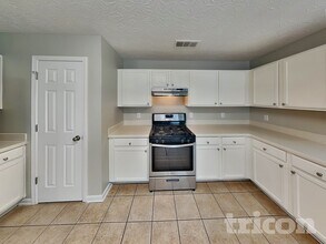 186 Silver Fox Trail in Dallas, GA - Foto de edificio - Building Photo