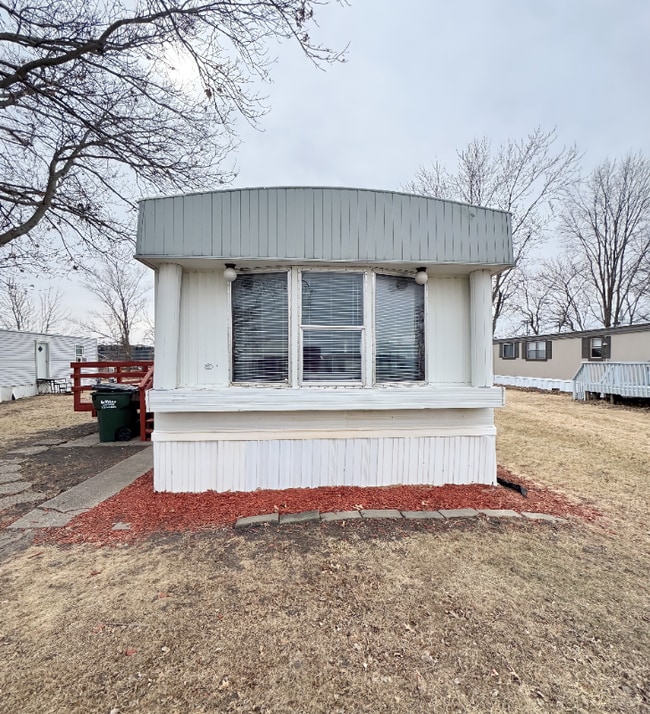 39 Village Ct in Mediapolis, IA - Foto de edificio - Building Photo