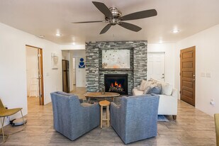 350 Panorama Blvd in Sedona, AZ - Building Photo