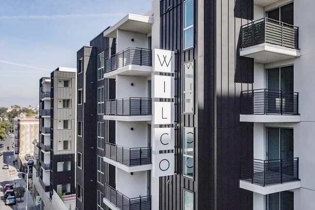 Wilco in Los Angeles, CA - Foto de edificio - Building Photo
