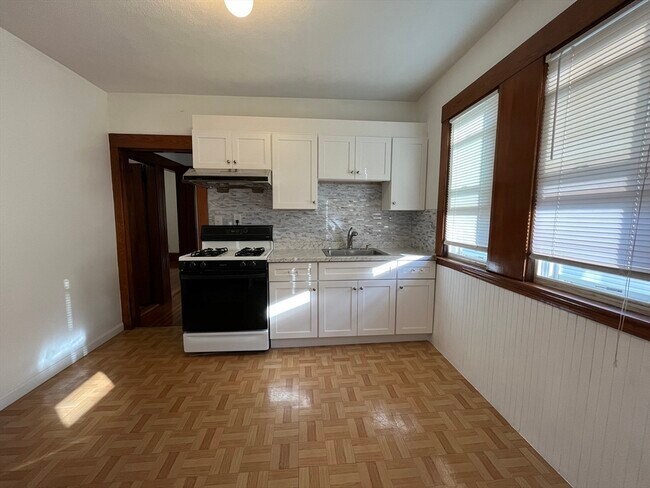 20 Indiana Ave, Unit #2 in Somerville, MA - Building Photo - Building Photo