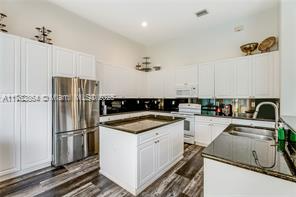 7666 SW 193rd Ln in Cutler Bay, FL - Building Photo