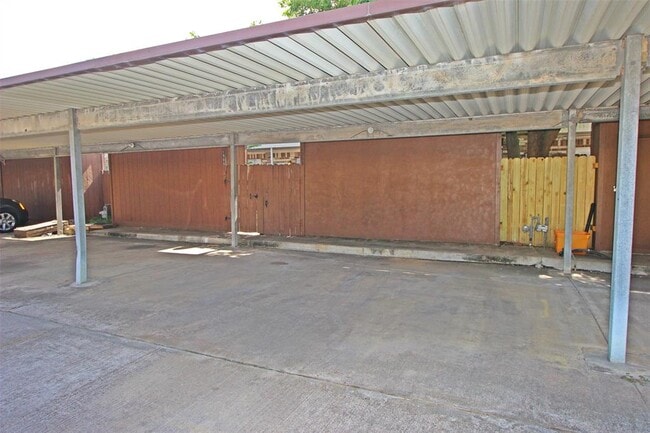 1503 Cedar Cove St in La Porte, TX - Building Photo - Building Photo