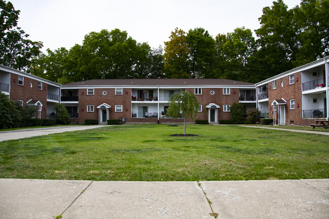 Chenango Courtyard in Binghamton, NY - Building Photo - Building Photo