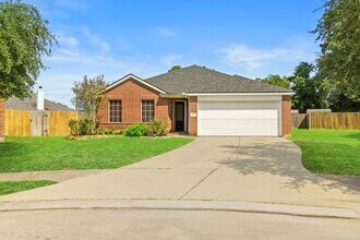 9606 Babbling Spring Ct in Tomball, TX - Foto de edificio - Building Photo