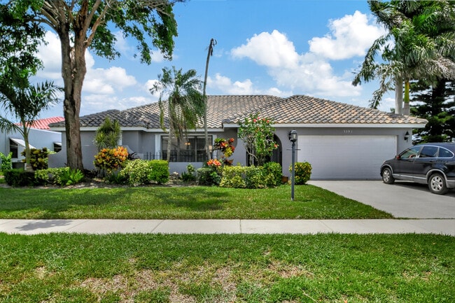 5391 Alta Way in Greenacres, FL - Building Photo - Building Photo