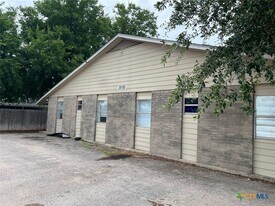 20105 San Marcos Hwy in San Marcos, TX - Building Photo