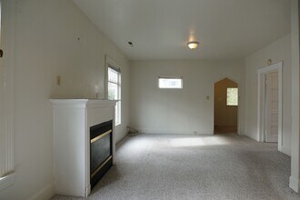 4817 S Lucile St in Seattle, WA - Foto de edificio - Building Photo