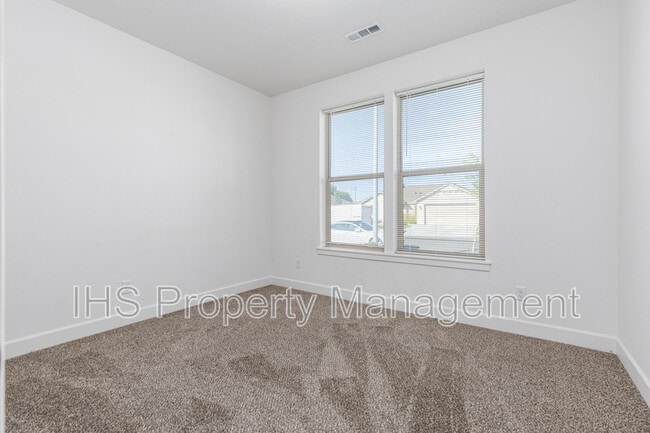 1127 S Blueberry Pl in Kennewick, WA - Building Photo - Building Photo