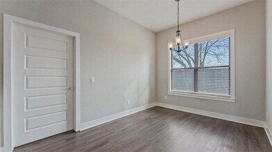 6051 W Mecklin St in Fayetteville, AR - Building Photo - Building Photo