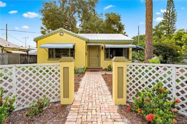 property at 120 SW 5th St