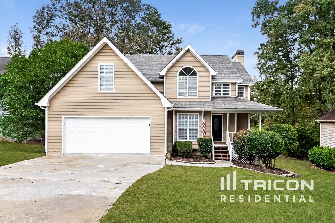 567 Horseshoe Cir in Stockbridge, GA - Building Photo