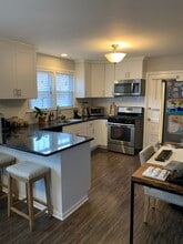 146 N Brockway St in Palatine, IL - Building Photo - Building Photo