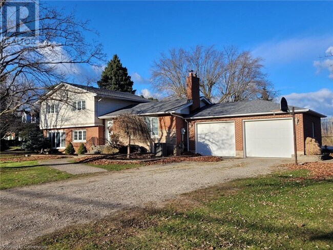 1487 Hwy 8 in Hamilton, ON - Building Photo - Building Photo