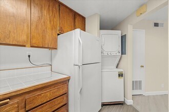 999 W Evelyn Ave in Sunnyvale, CA - Building Photo - Building Photo