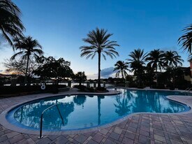 4602 SW 160th Ave, Unit 525 in Miramar, FL - Building Photo